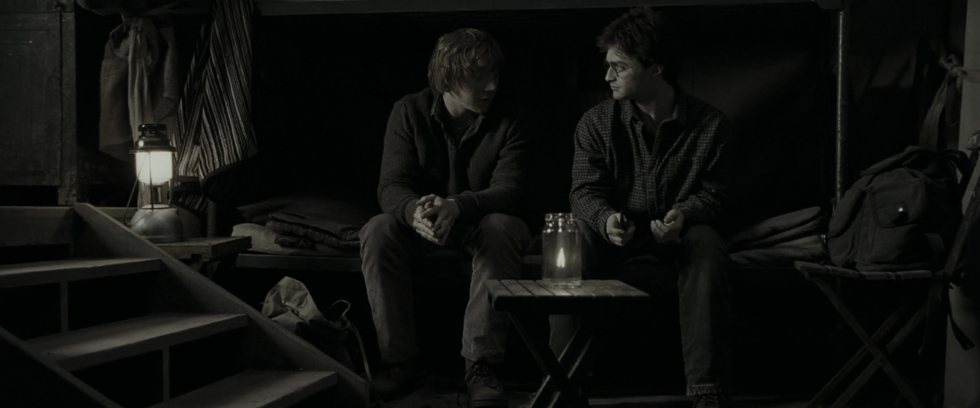 EmmaWatsonFan_dot_nl-HarryPotterAndTheDeathlyHallowsPart1-6189.jpg EmmaWatsonFan_dot_nl-HarryPotterAndTheDeathlyHallowsPart1-6189.jpg