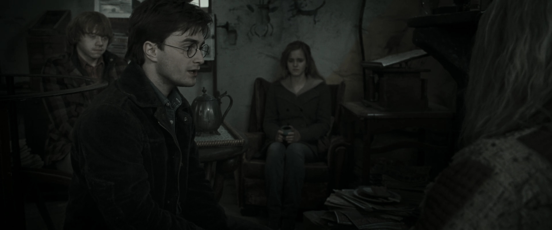 EmmaWatsonFan_dot_nl-HarryPotterAndTheDeathlyHallowsPart1-6351.jpg EmmaWatsonFan_dot_nl-HarryPotterAndTheDeathlyHallowsPart1-6351.jpg