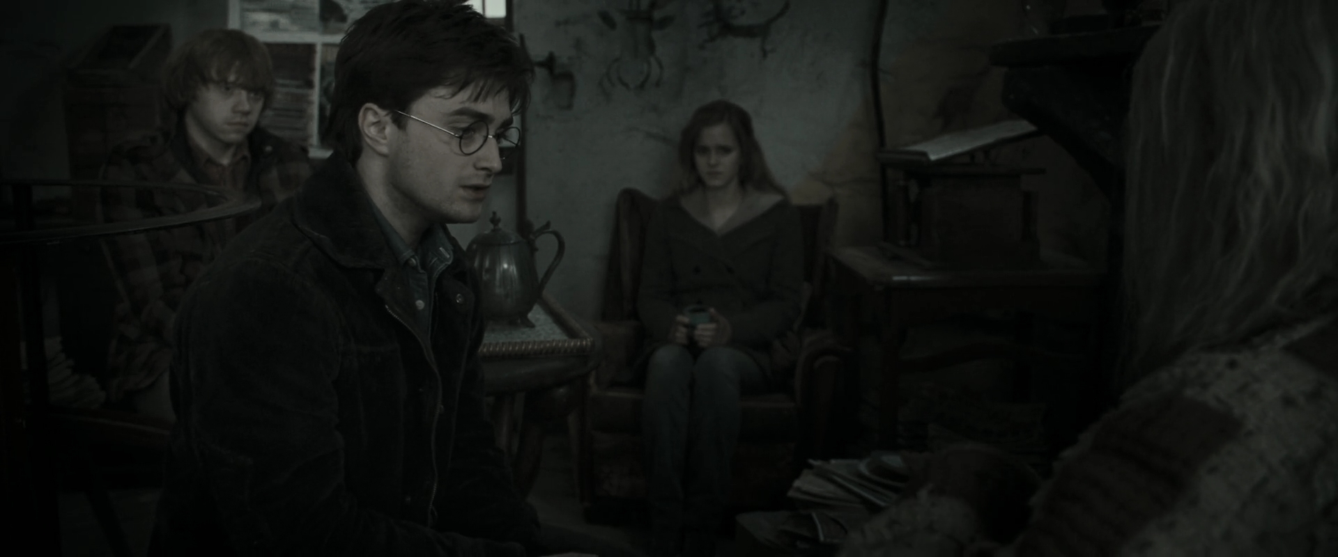 EmmaWatsonFan_dot_nl-HarryPotterAndTheDeathlyHallowsPart1-6358.jpg EmmaWatsonFan_dot_nl-HarryPotterAndTheDeathlyHallowsPart1-6358.jpg