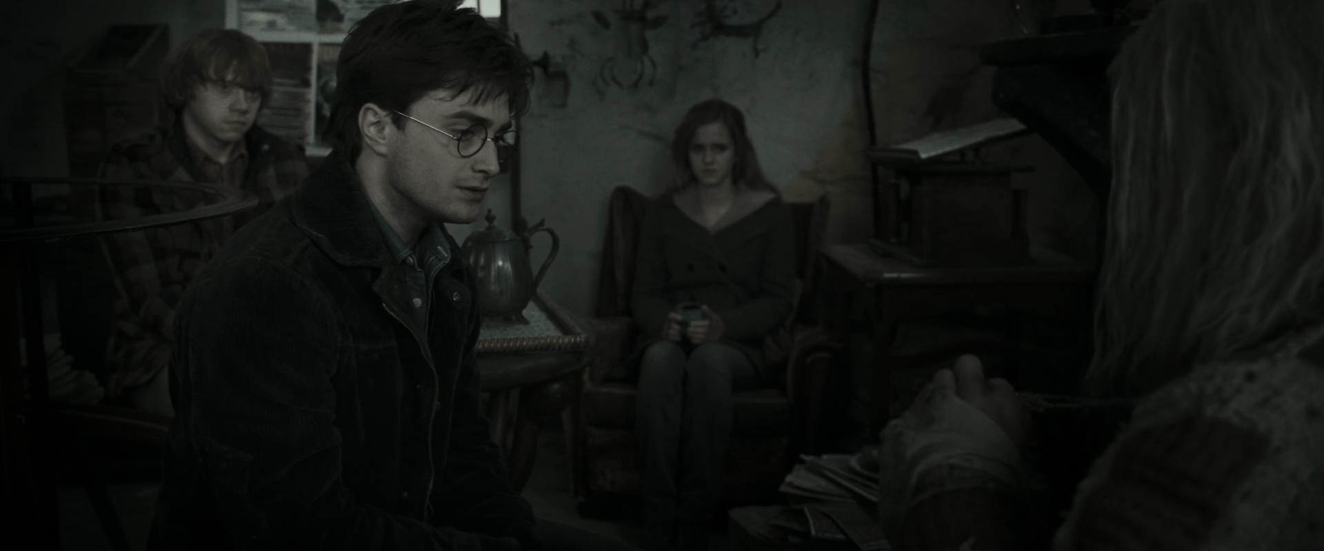 EmmaWatsonFan_dot_nl-HarryPotterAndTheDeathlyHallowsPart1-6359.jpg EmmaWatsonFan_dot_nl-HarryPotterAndTheDeathlyHallowsPart1-6359.jpg