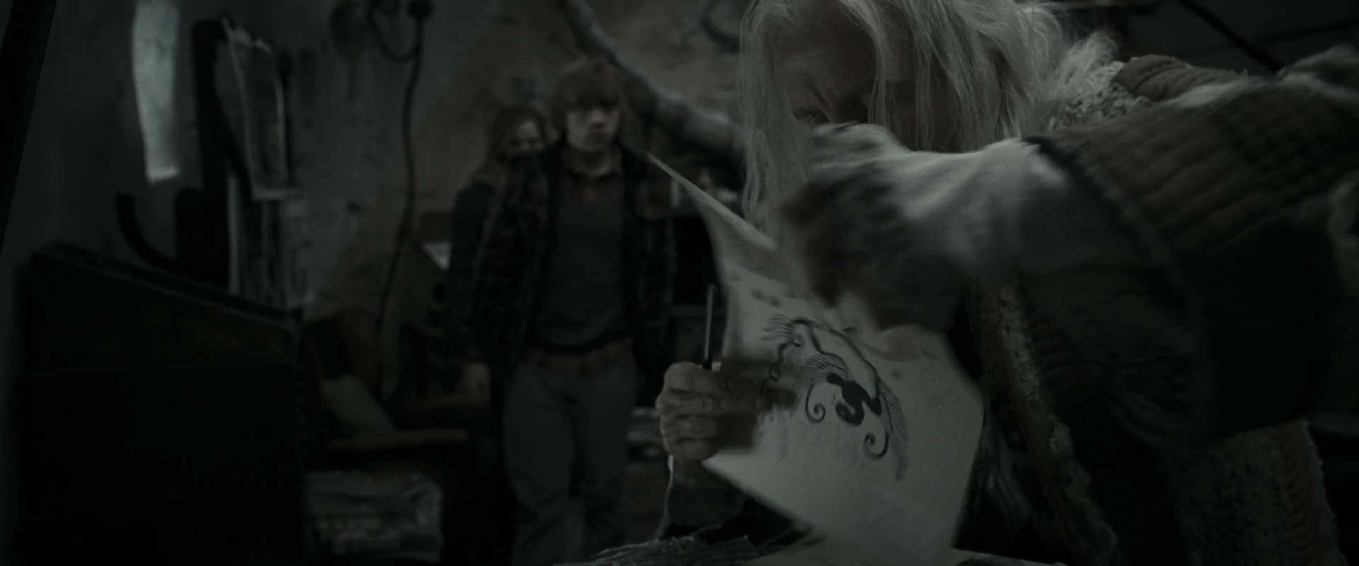 EmmaWatsonFan_dot_nl-HarryPotterAndTheDeathlyHallowsPart1-6620.jpg EmmaWatsonFan_dot_nl-HarryPotterAndTheDeathlyHallowsPart1-6620.jpg