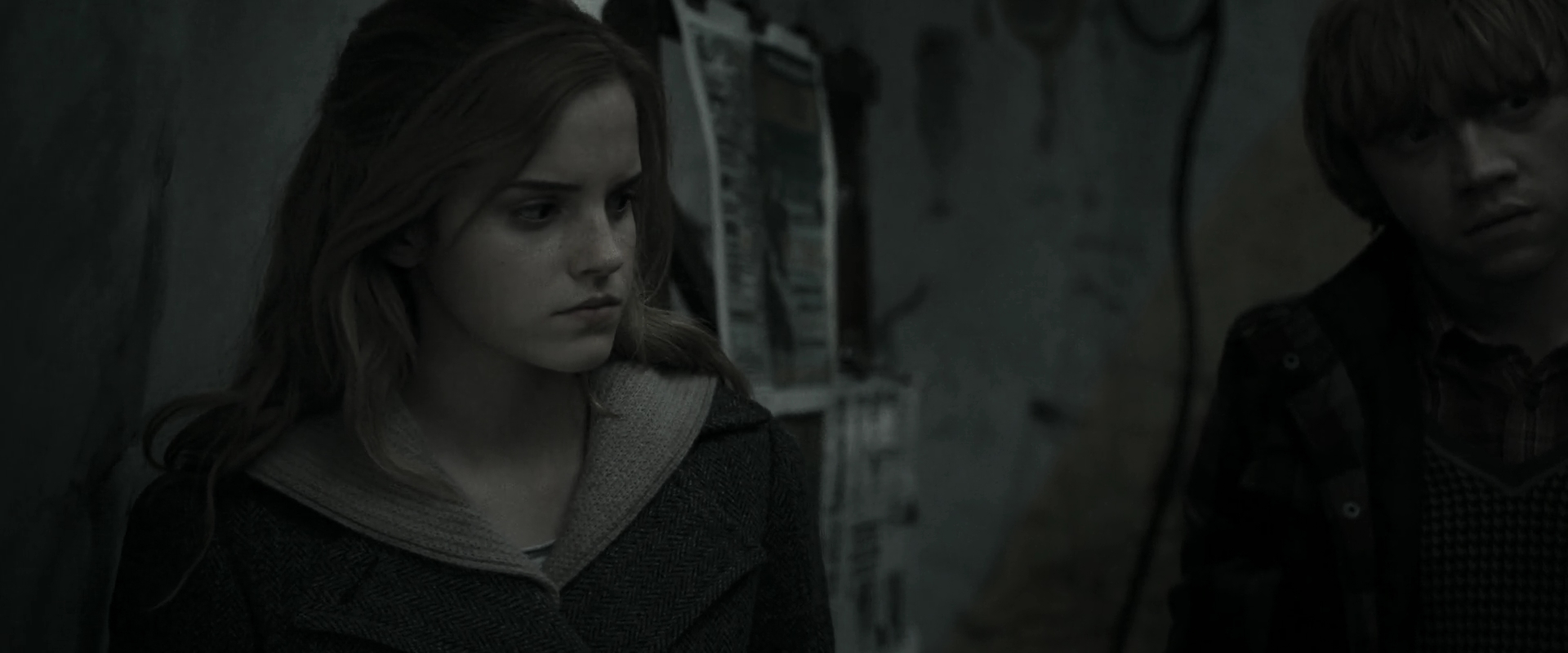 EmmaWatsonFan_dot_nl-HarryPotterAndTheDeathlyHallowsPart1-6661.jpg EmmaWatsonFan_dot_nl-HarryPotterAndTheDeathlyHallowsPart1-6661.jpg
