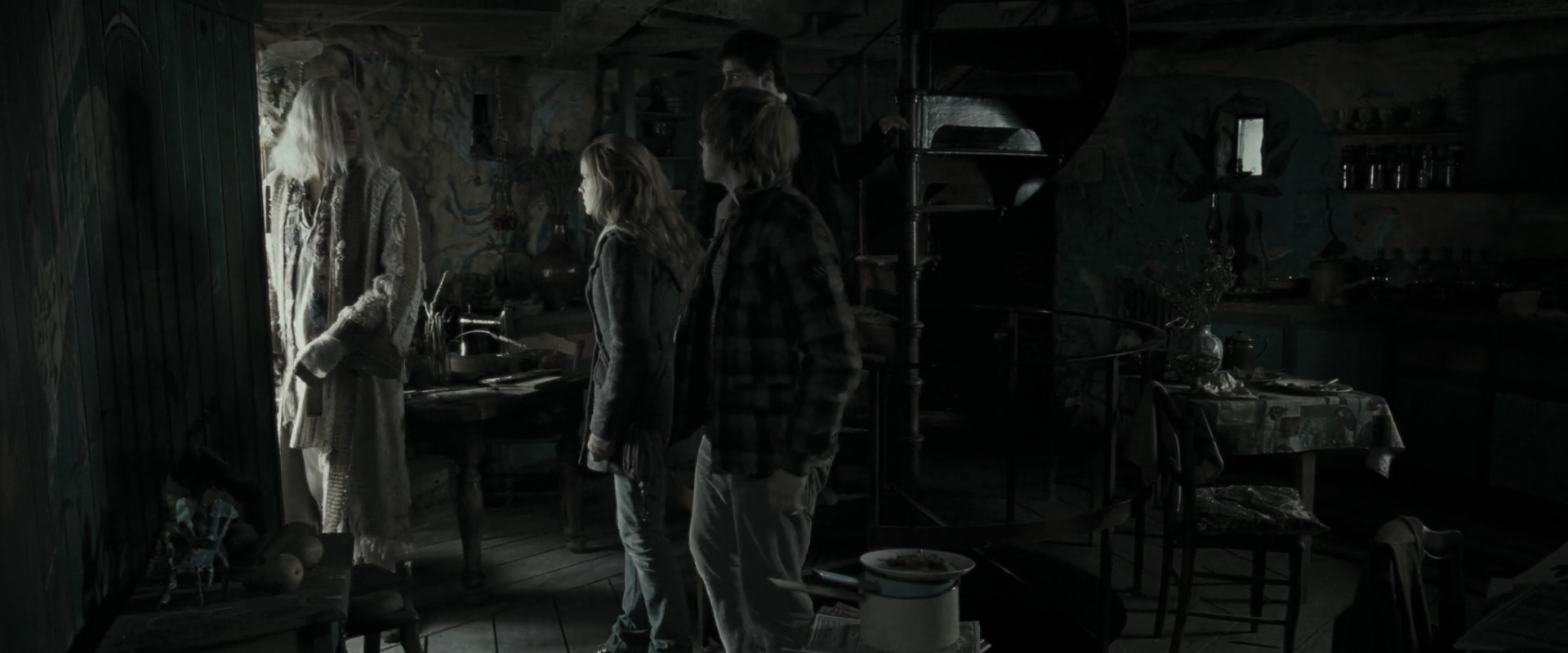 EmmaWatsonFan_dot_nl-HarryPotterAndTheDeathlyHallowsPart1-6724.jpg EmmaWatsonFan_dot_nl-HarryPotterAndTheDeathlyHallowsPart1-6724.jpg