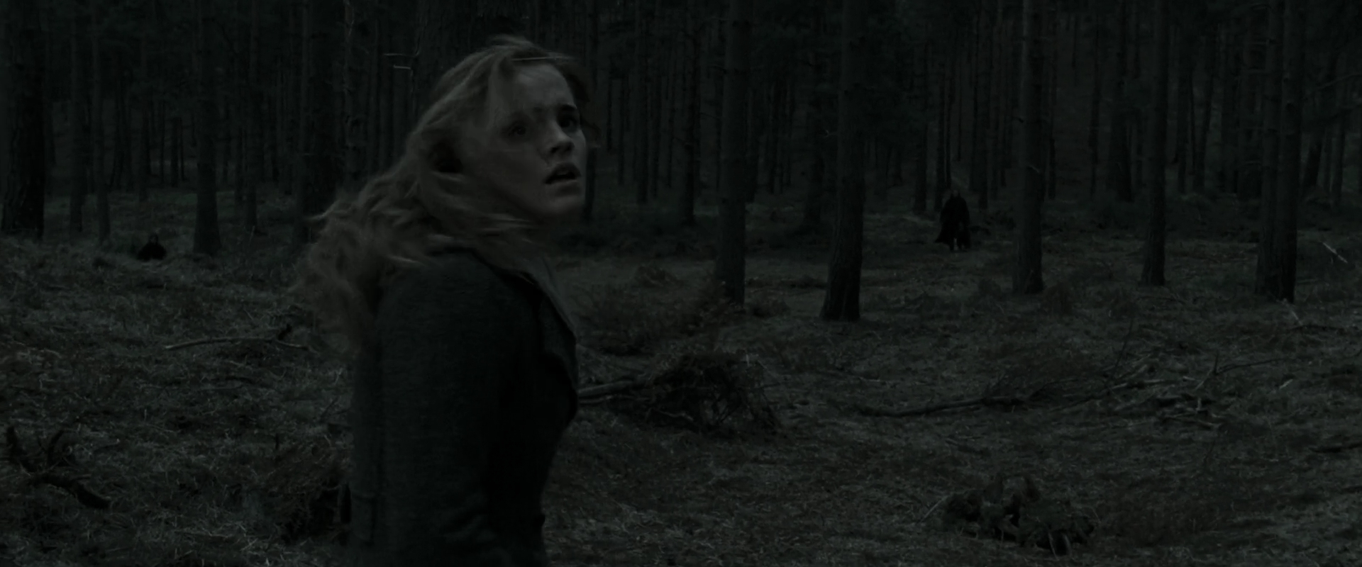 EmmaWatsonFan_dot_nl-HarryPotterAndTheDeathlyHallowsPart1-6928.jpg EmmaWatsonFan_dot_nl-HarryPotterAndTheDeathlyHallowsPart1-6928.jpg