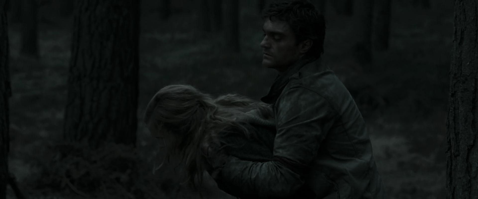 EmmaWatsonFan_dot_nl-HarryPotterAndTheDeathlyHallowsPart1-6987.jpg EmmaWatsonFan_dot_nl-HarryPotterAndTheDeathlyHallowsPart1-6987.jpg