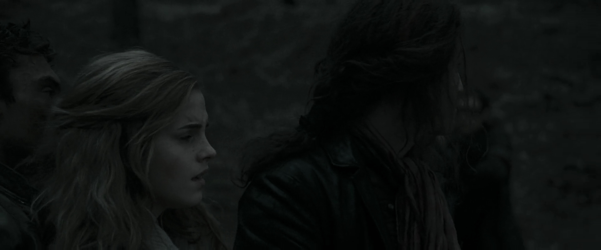 EmmaWatsonFan_dot_nl-HarryPotterAndTheDeathlyHallowsPart1-7028.jpg EmmaWatsonFan_dot_nl-HarryPotterAndTheDeathlyHallowsPart1-7028.jpg