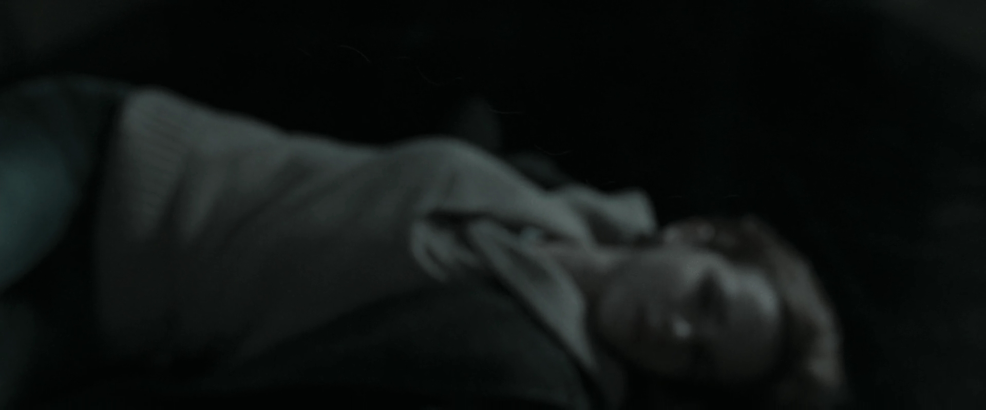 EmmaWatsonFan_dot_nl-HarryPotterAndTheDeathlyHallowsPart1-7389.jpg EmmaWatsonFan_dot_nl-HarryPotterAndTheDeathlyHallowsPart1-7389.jpg