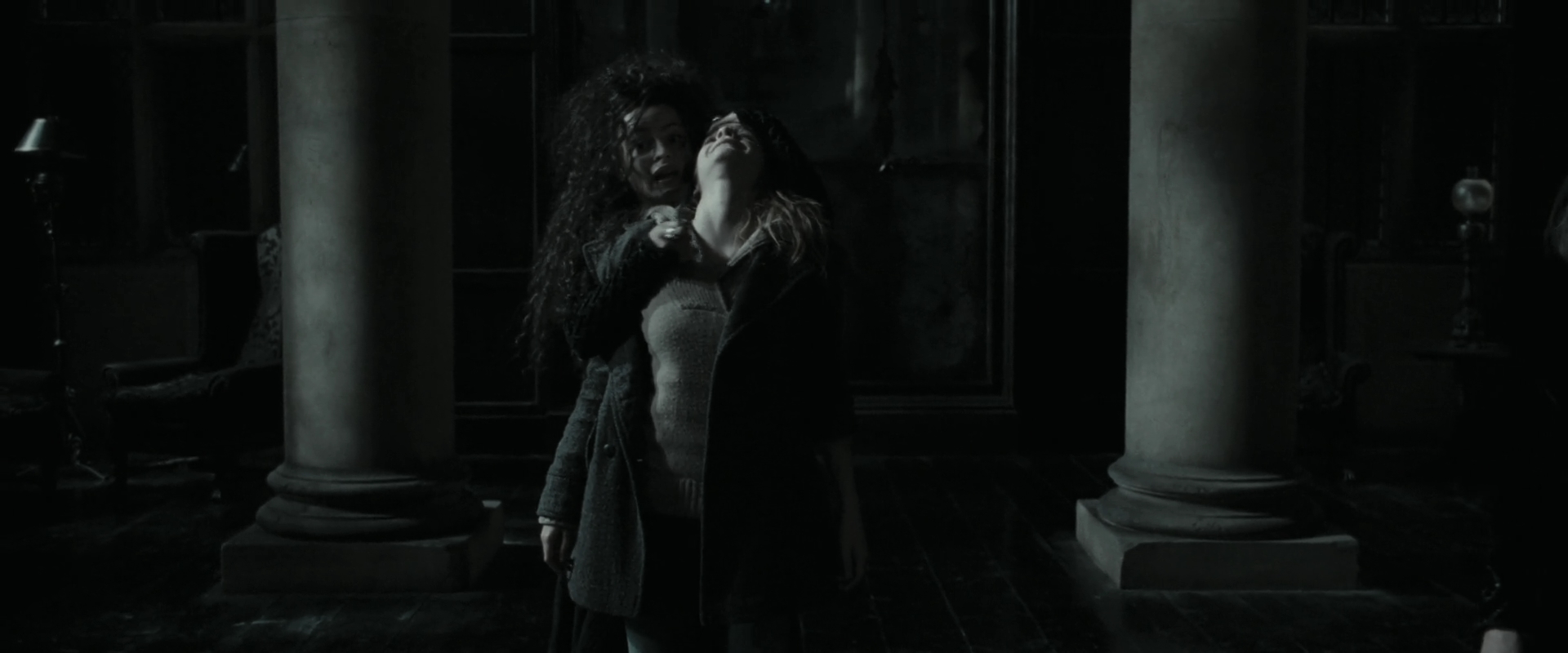 EmmaWatsonFan_dot_nl-HarryPotterAndTheDeathlyHallowsPart1-7442.jpg EmmaWatsonFan_dot_nl-HarryPotterAndTheDeathlyHallowsPart1-7442.jpg