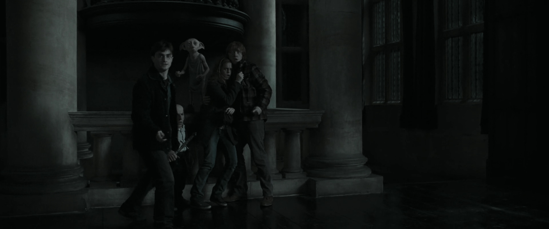 EmmaWatsonFan_dot_nl-HarryPotterAndTheDeathlyHallowsPart1-7496.jpg EmmaWatsonFan_dot_nl-HarryPotterAndTheDeathlyHallowsPart1-7496.jpg