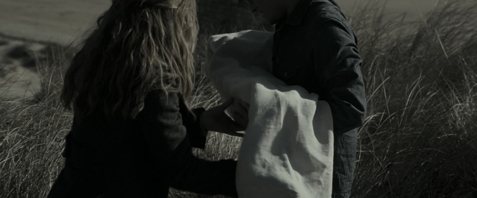 EmmaWatsonFan_dot_nl-HarryPotterAndTheDeathlyHallowsPart1-7718.jpg EmmaWatsonFan_dot_nl-HarryPotterAndTheDeathlyHallowsPart1-7718.jpg