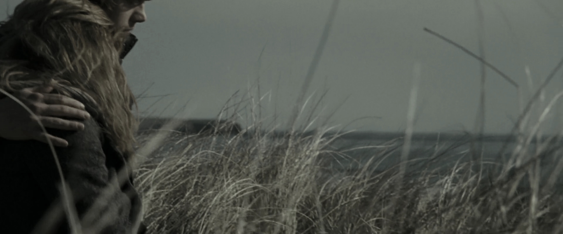 EmmaWatsonFan_dot_nl-HarryPotterAndTheDeathlyHallowsPart1-7731.jpg