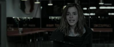 EmmaWatsonFan_dot_nl-HarryPotterAndTheDeathlyHallowsPart1-2234.jpg