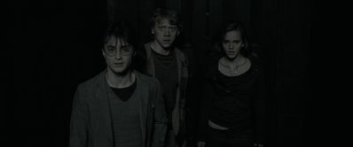 EmmaWatsonFan_dot_nl-HarryPotterAndTheDeathlyHallowsPart1-2396.jpg