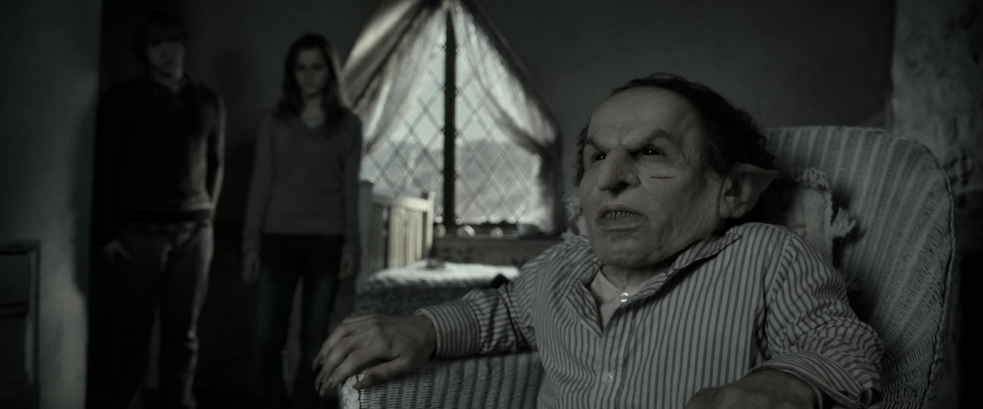 EmmaWatsonFan_dot_nl-HarryPotterAndTheDeathlyHallowsPart2-0211.jpg EmmaWatsonFan_dot_nl-HarryPotterAndTheDeathlyHallowsPart2-0211.jpg