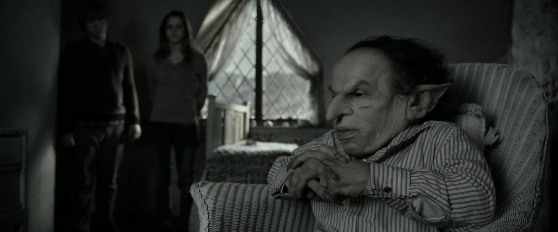 EmmaWatsonFan_dot_nl-HarryPotterAndTheDeathlyHallowsPart2-0267.jpg EmmaWatsonFan_dot_nl-HarryPotterAndTheDeathlyHallowsPart2-0267.jpg