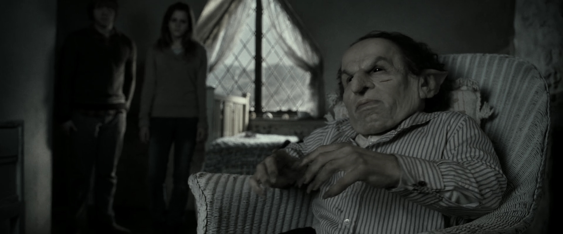 EmmaWatsonFan_dot_nl-HarryPotterAndTheDeathlyHallowsPart2-0303.jpg EmmaWatsonFan_dot_nl-HarryPotterAndTheDeathlyHallowsPart2-0303.jpg