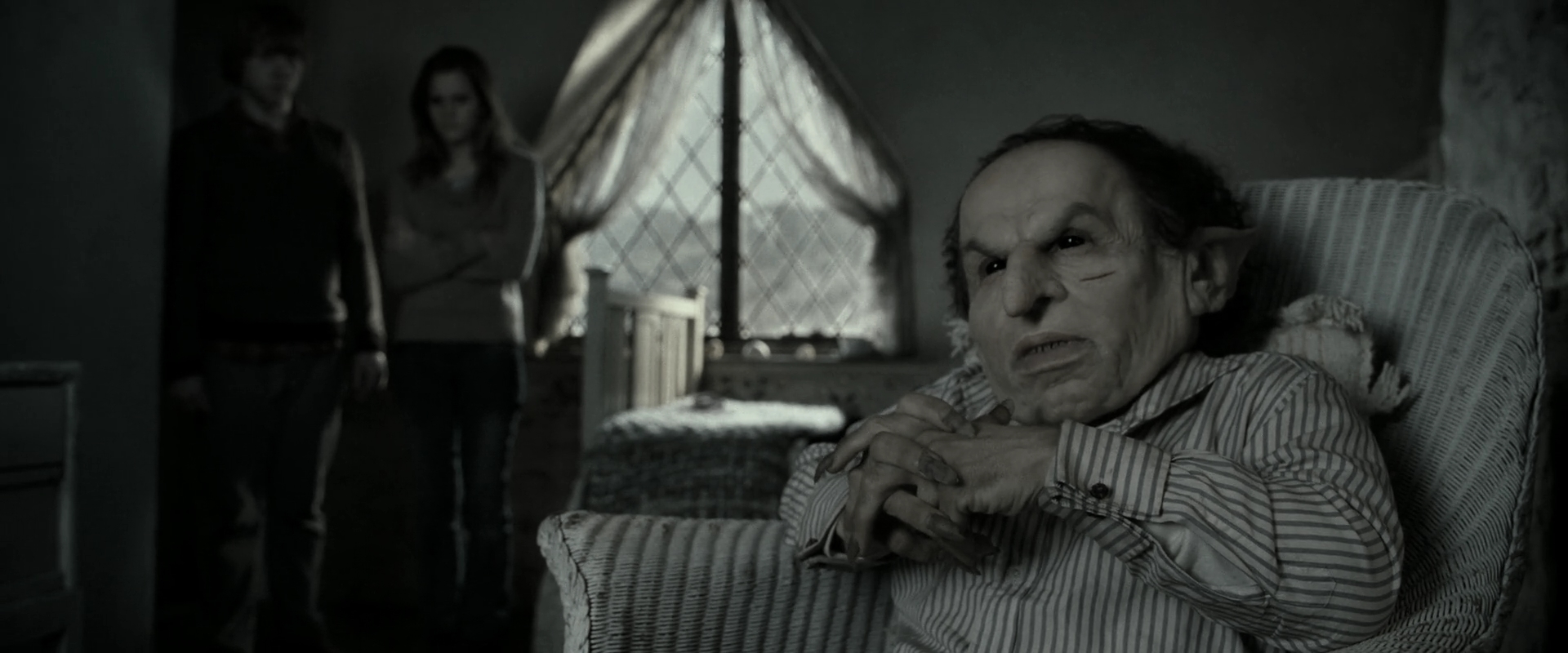 EmmaWatsonFan_dot_nl-HarryPotterAndTheDeathlyHallowsPart2-0319.jpg EmmaWatsonFan_dot_nl-HarryPotterAndTheDeathlyHallowsPart2-0319.jpg