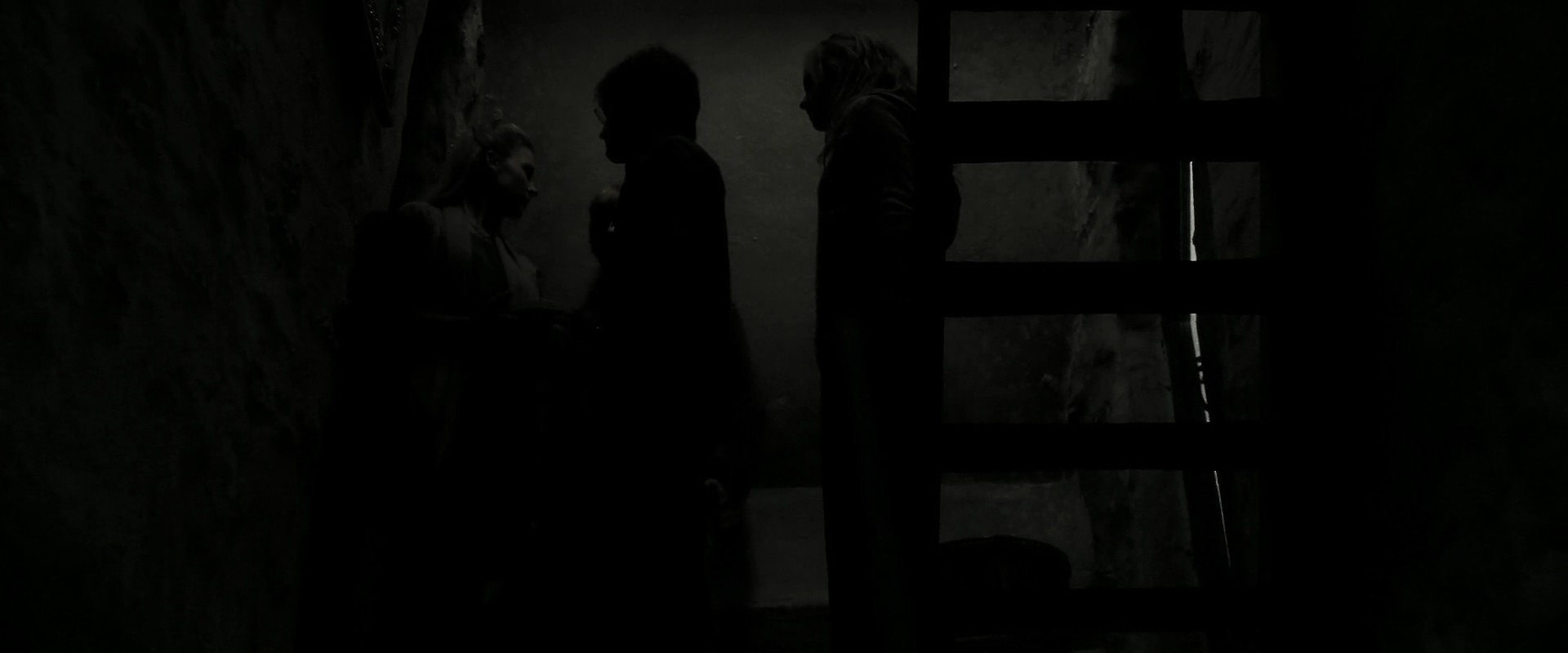 EmmaWatsonFan_dot_nl-HarryPotterAndTheDeathlyHallowsPart2-0364.jpg EmmaWatsonFan_dot_nl-HarryPotterAndTheDeathlyHallowsPart2-0364.jpg