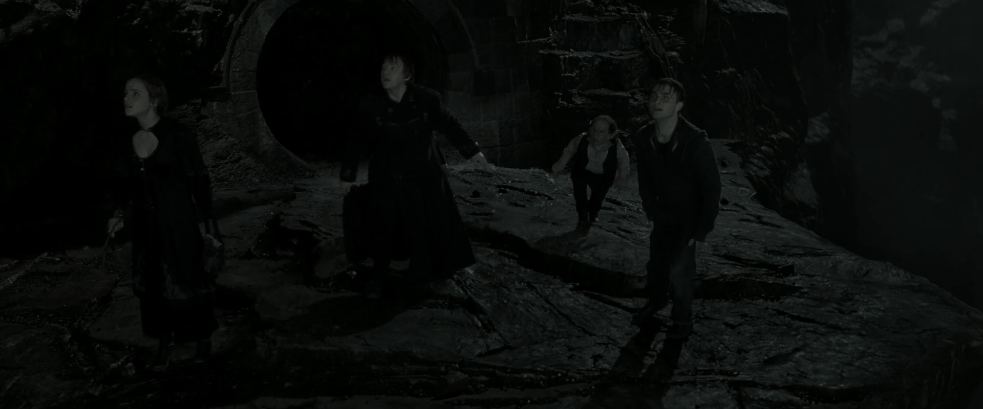 EmmaWatsonFan_dot_nl-HarryPotterAndTheDeathlyHallowsPart2-0909.jpg EmmaWatsonFan_dot_nl-HarryPotterAndTheDeathlyHallowsPart2-0909.jpg