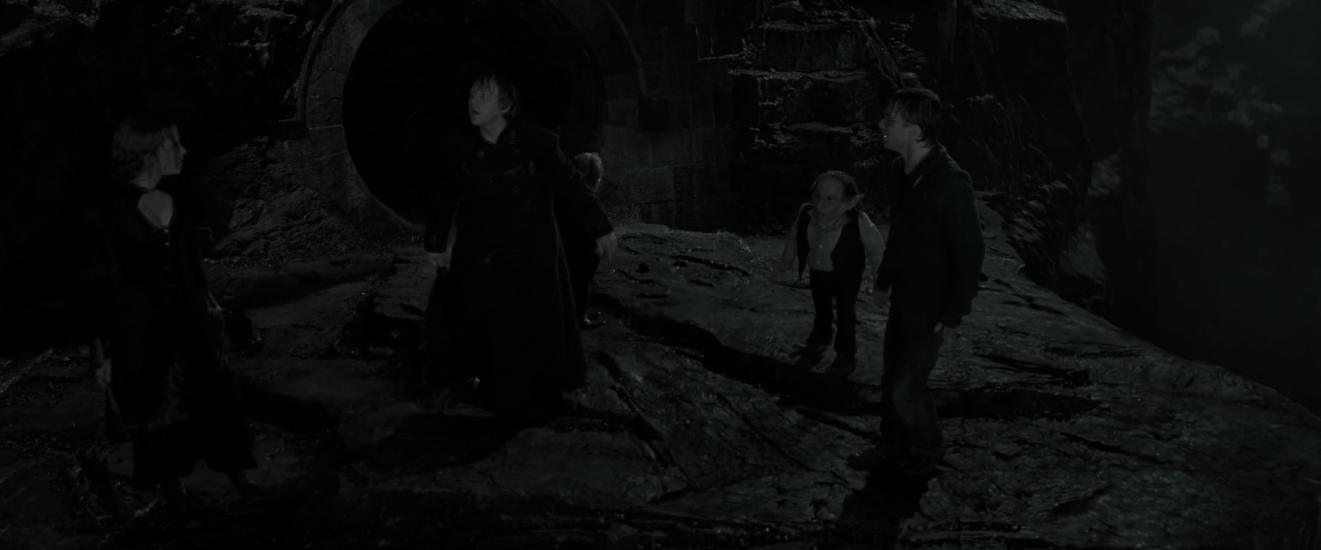 EmmaWatsonFan_dot_nl-HarryPotterAndTheDeathlyHallowsPart2-0911.jpg EmmaWatsonFan_dot_nl-HarryPotterAndTheDeathlyHallowsPart2-0911.jpg