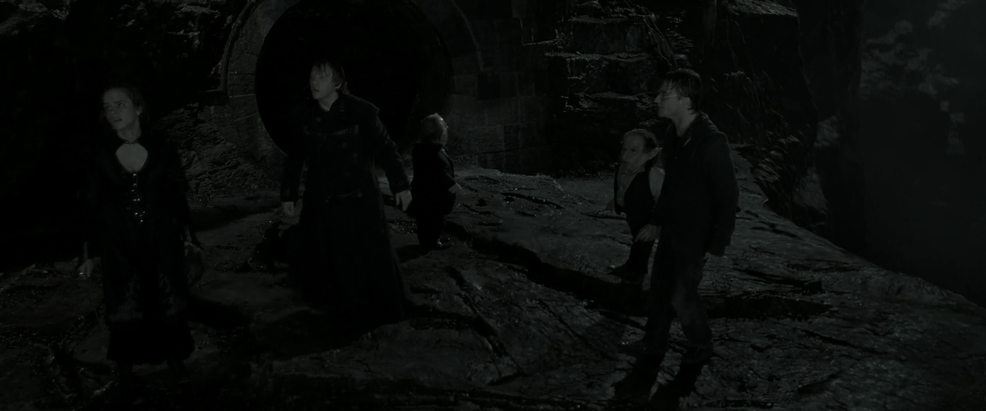 EmmaWatsonFan_dot_nl-HarryPotterAndTheDeathlyHallowsPart2-0912.jpg EmmaWatsonFan_dot_nl-HarryPotterAndTheDeathlyHallowsPart2-0912.jpg