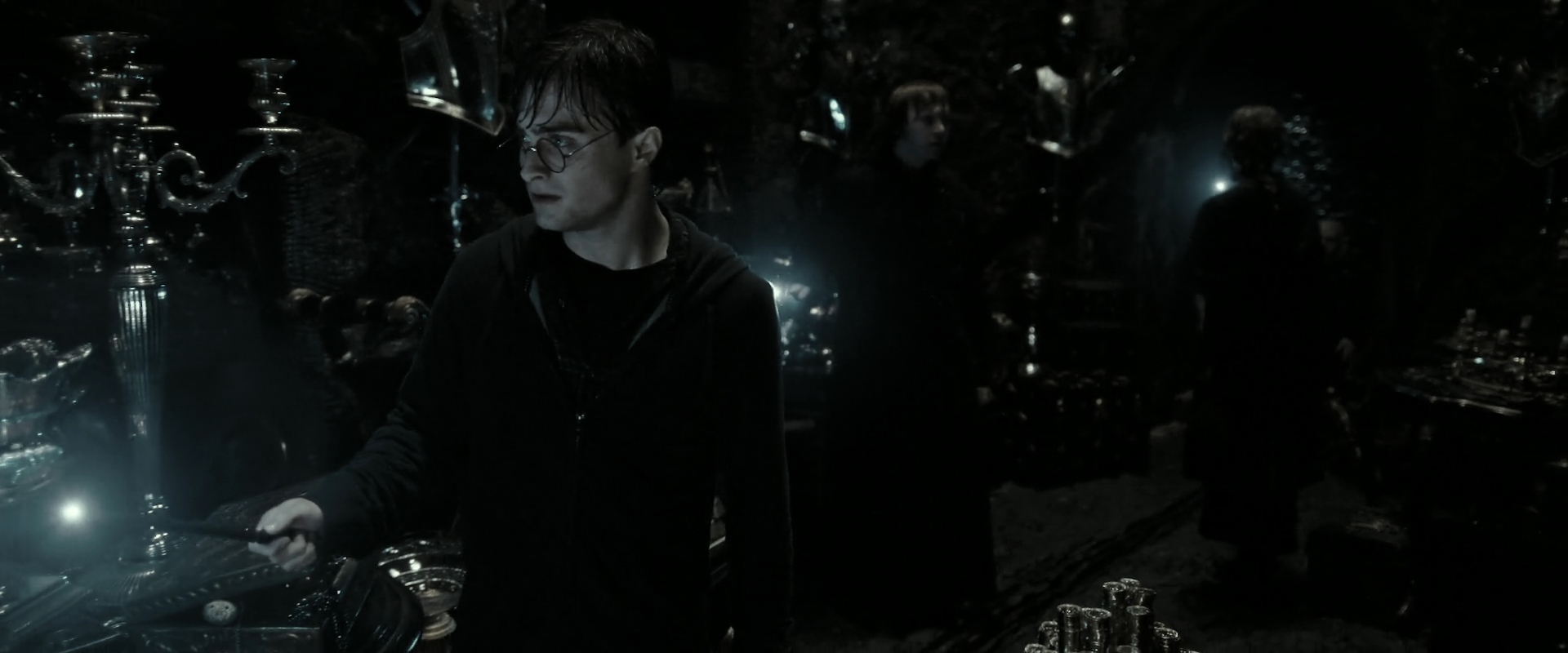 EmmaWatsonFan_dot_nl-HarryPotterAndTheDeathlyHallowsPart2-1027.jpg