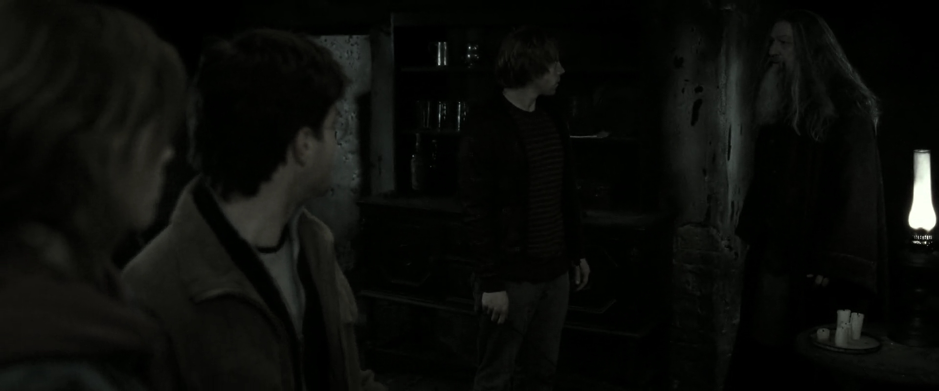 EmmaWatsonFan_dot_nl-HarryPotterAndTheDeathlyHallowsPart2-1595.jpg