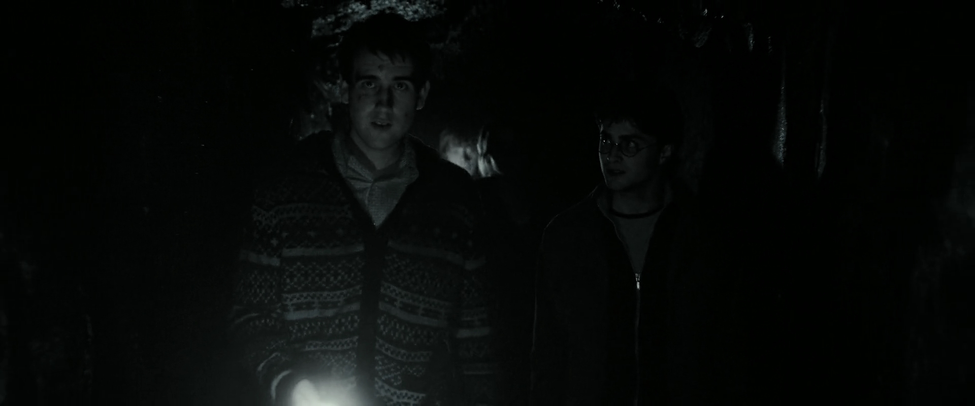 EmmaWatsonFan_dot_nl-HarryPotterAndTheDeathlyHallowsPart2-1846.jpg EmmaWatsonFan_dot_nl-HarryPotterAndTheDeathlyHallowsPart2-1846.jpg