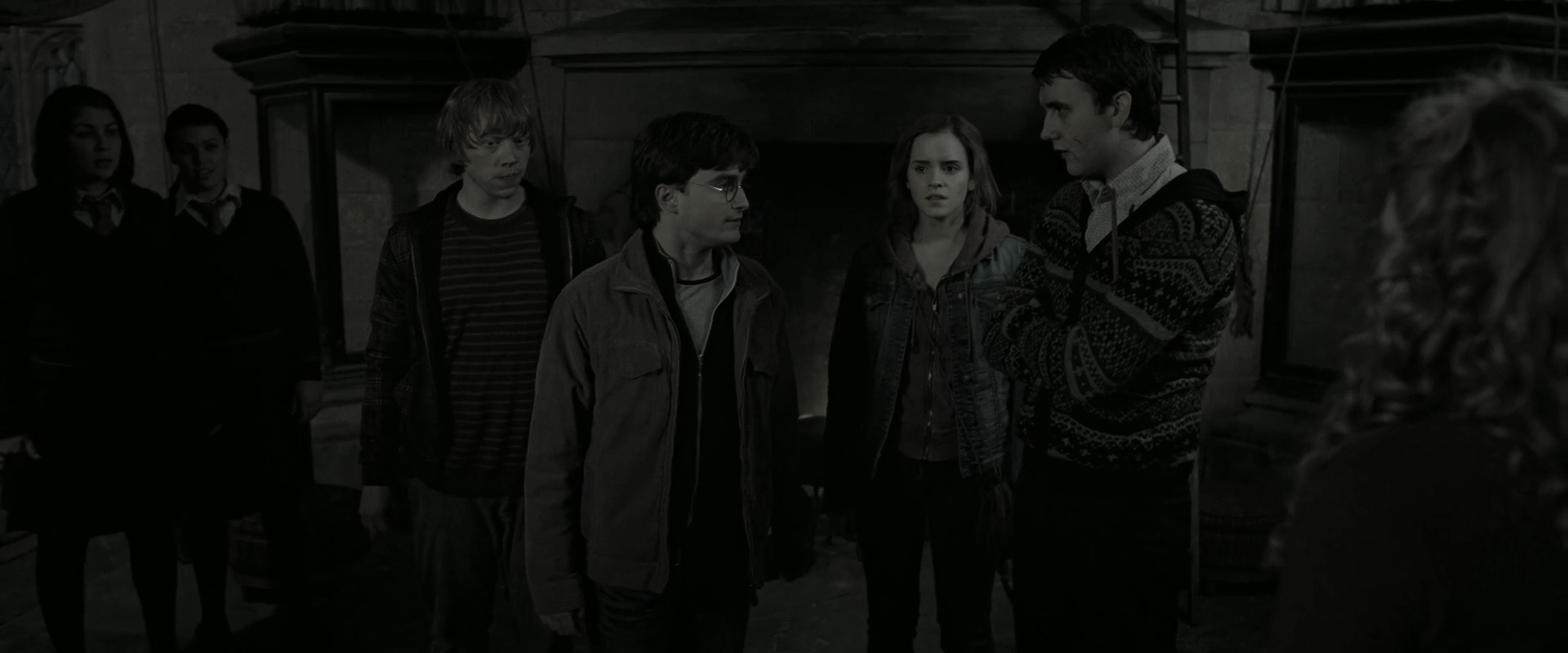 EmmaWatsonFan_dot_nl-HarryPotterAndTheDeathlyHallowsPart2-1936.jpg