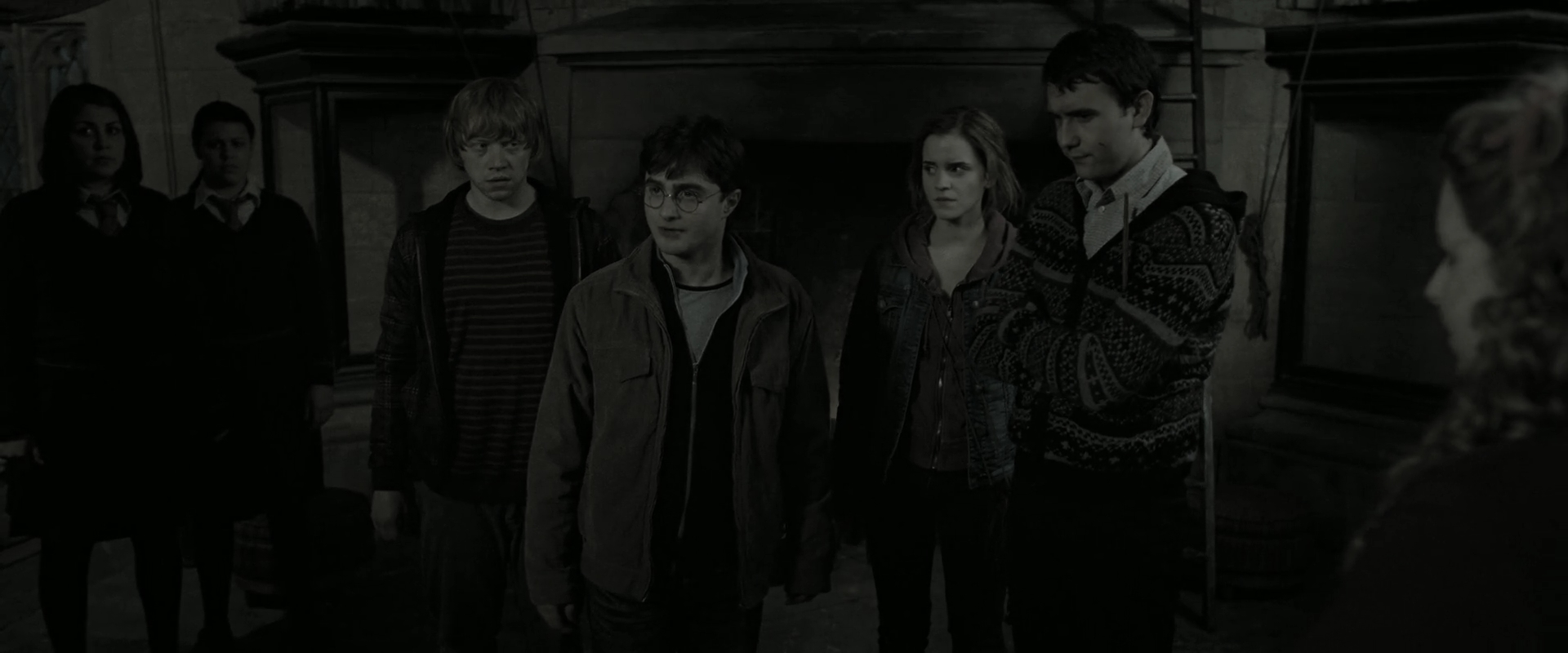EmmaWatsonFan_dot_nl-HarryPotterAndTheDeathlyHallowsPart2-1943.jpg