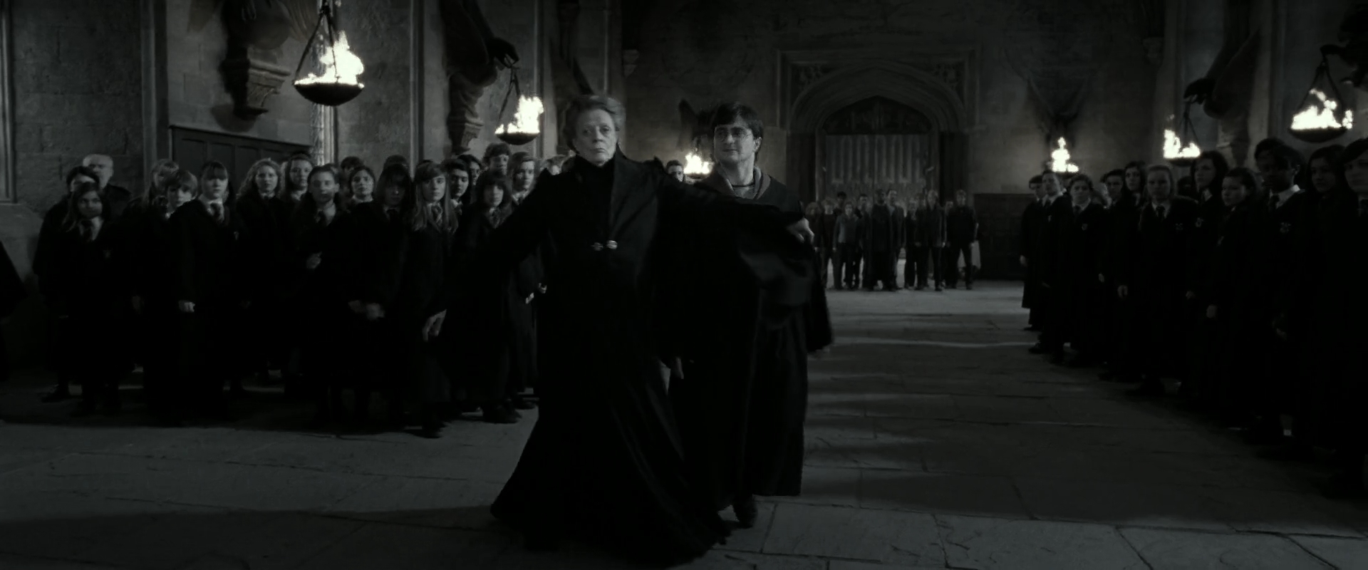 EmmaWatsonFan_dot_nl-HarryPotterAndTheDeathlyHallowsPart2-2165.jpg