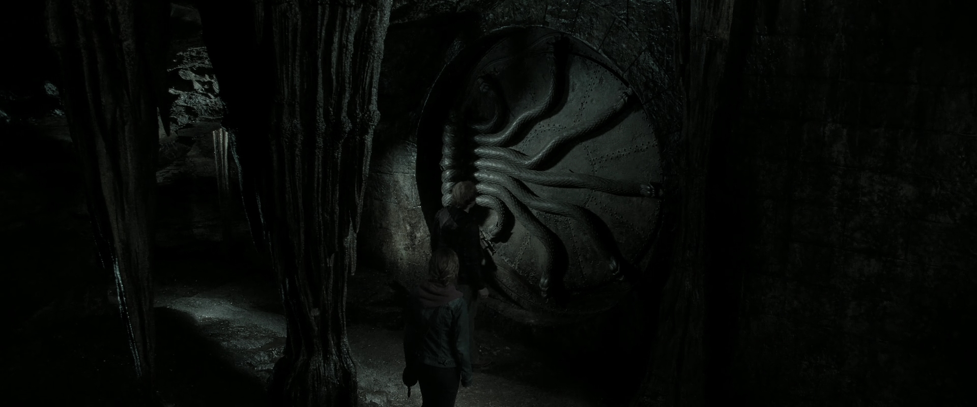 EmmaWatsonFan_dot_nl-HarryPotterAndTheDeathlyHallowsPart2-2900.jpg EmmaWatsonFan_dot_nl-HarryPotterAndTheDeathlyHallowsPart2-2900.jpg