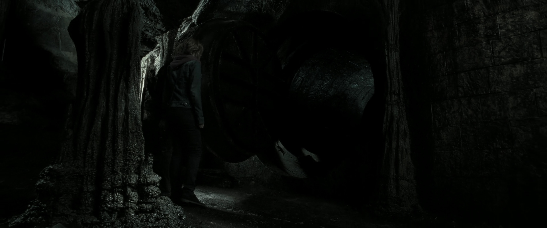 EmmaWatsonFan_dot_nl-HarryPotterAndTheDeathlyHallowsPart2-2917.jpg EmmaWatsonFan_dot_nl-HarryPotterAndTheDeathlyHallowsPart2-2917.jpg