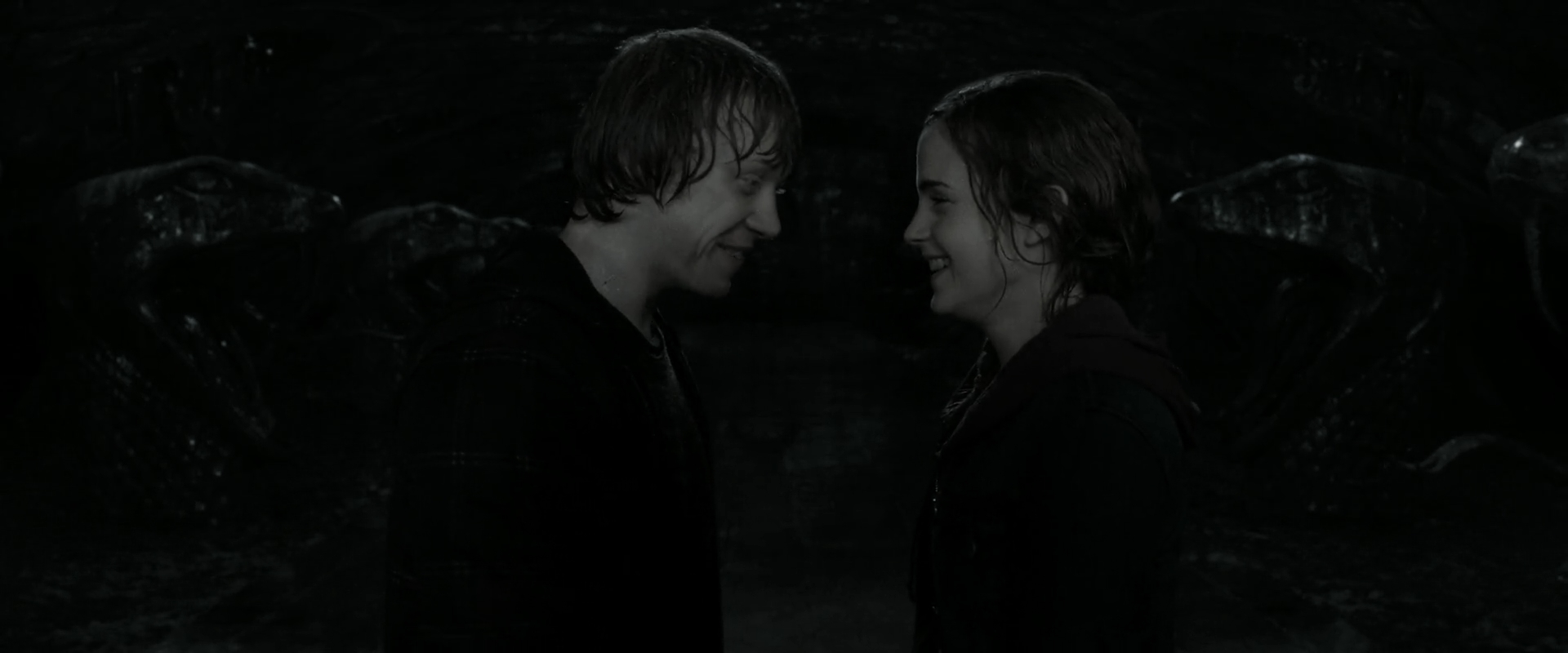 EmmaWatsonFan_dot_nl-HarryPotterAndTheDeathlyHallowsPart2-3053.jpg EmmaWatsonFan_dot_nl-HarryPotterAndTheDeathlyHallowsPart2-3053.jpg