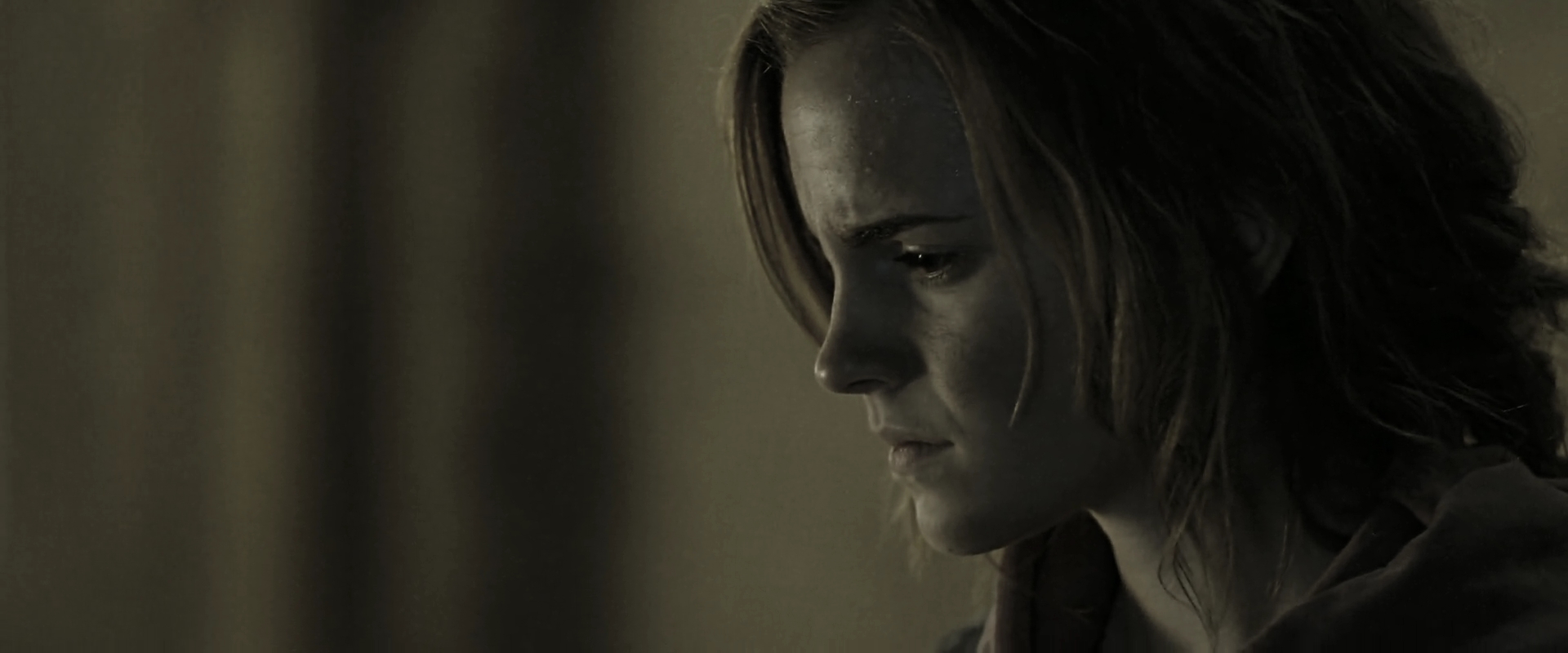 EmmaWatsonFan_dot_nl-HarryPotterAndTheDeathlyHallowsPart2-3723.jpg EmmaWatsonFan_dot_nl-HarryPotterAndTheDeathlyHallowsPart2-3723.jpg