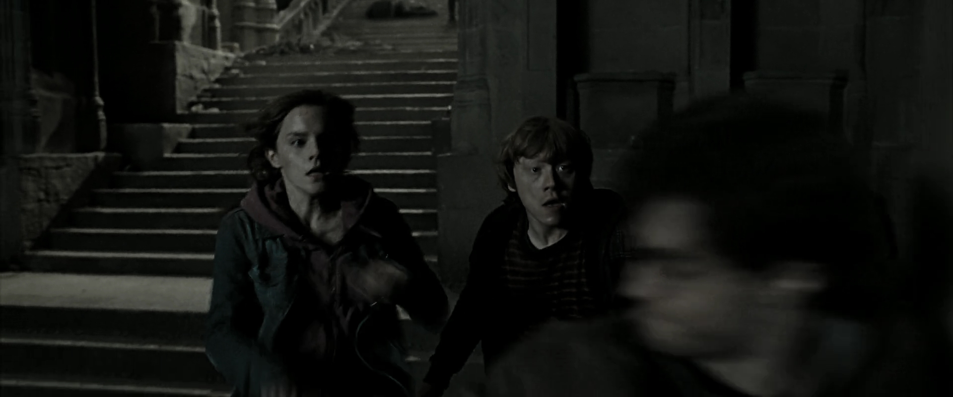 EmmaWatsonFan_dot_nl-HarryPotterAndTheDeathlyHallowsPart2-3826.jpg