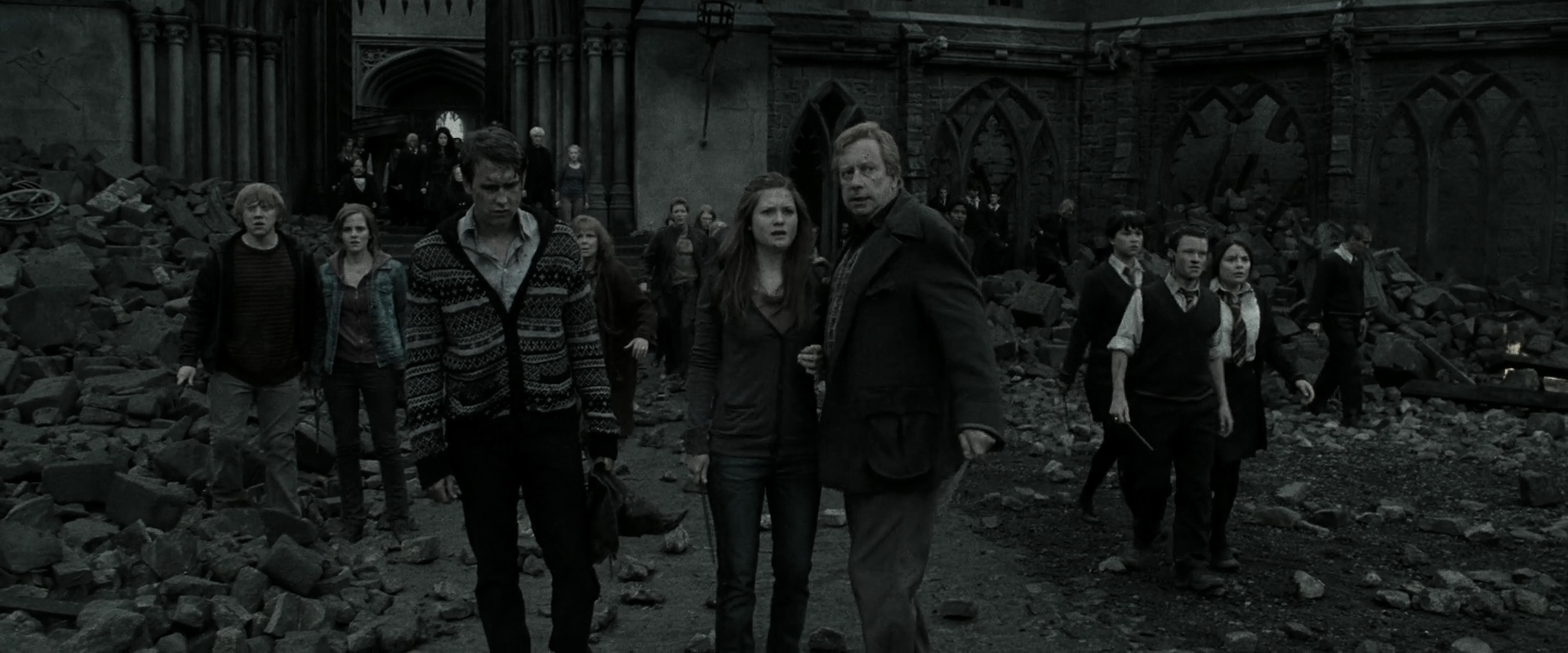 EmmaWatsonFan_dot_nl-HarryPotterAndTheDeathlyHallowsPart2-5782.jpg EmmaWatsonFan_dot_nl-HarryPotterAndTheDeathlyHallowsPart2-5782.jpg