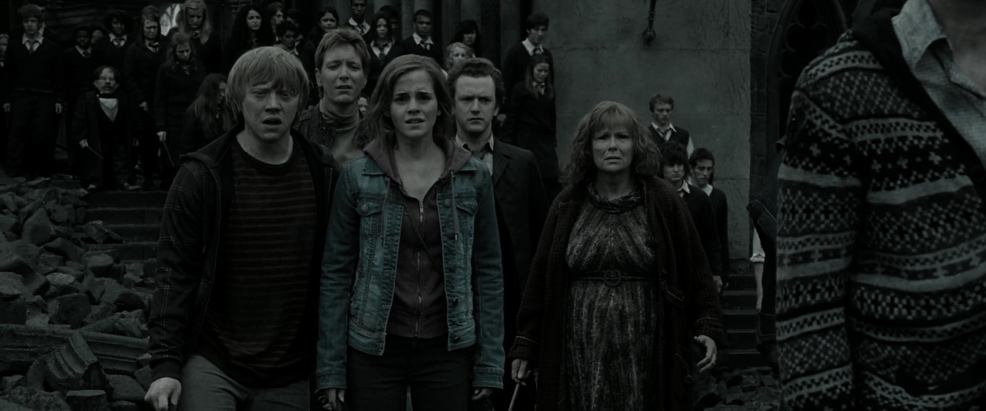 EmmaWatsonFan_dot_nl-HarryPotterAndTheDeathlyHallowsPart2-5799.jpg EmmaWatsonFan_dot_nl-HarryPotterAndTheDeathlyHallowsPart2-5799.jpg