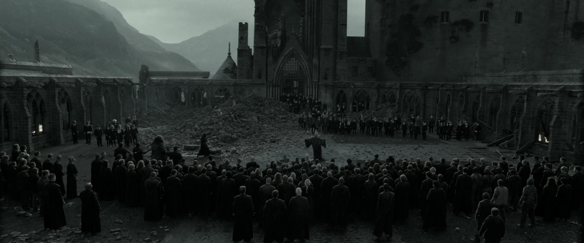 EmmaWatsonFan_dot_nl-HarryPotterAndTheDeathlyHallowsPart2-5816.jpg EmmaWatsonFan_dot_nl-HarryPotterAndTheDeathlyHallowsPart2-5816.jpg