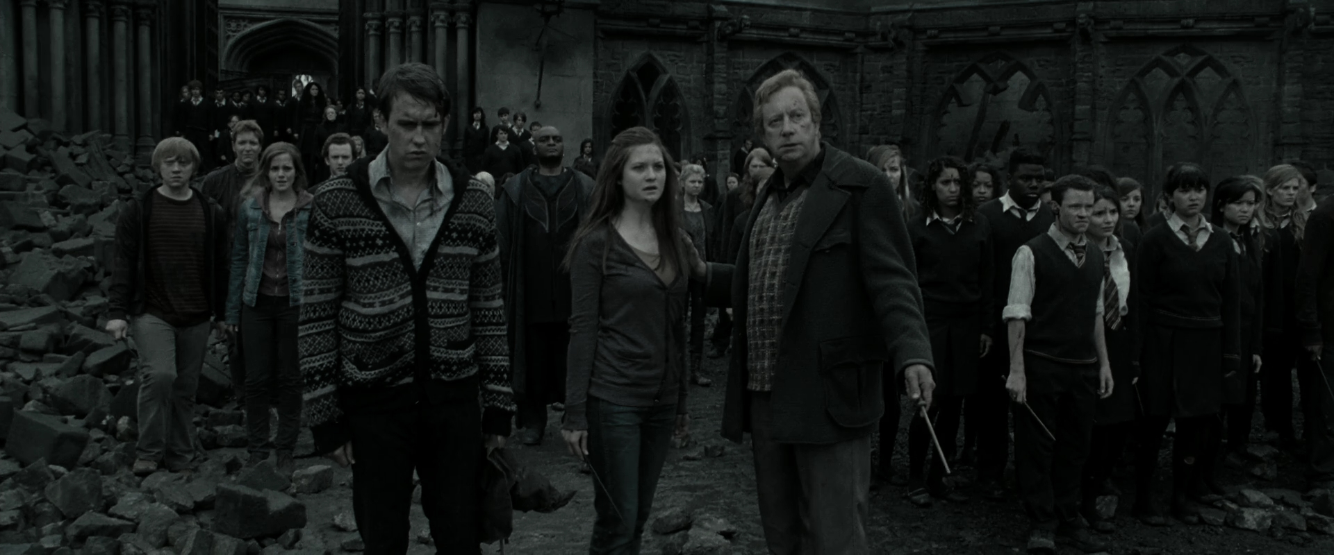 EmmaWatsonFan_dot_nl-HarryPotterAndTheDeathlyHallowsPart2-5825.jpg EmmaWatsonFan_dot_nl-HarryPotterAndTheDeathlyHallowsPart2-5825.jpg