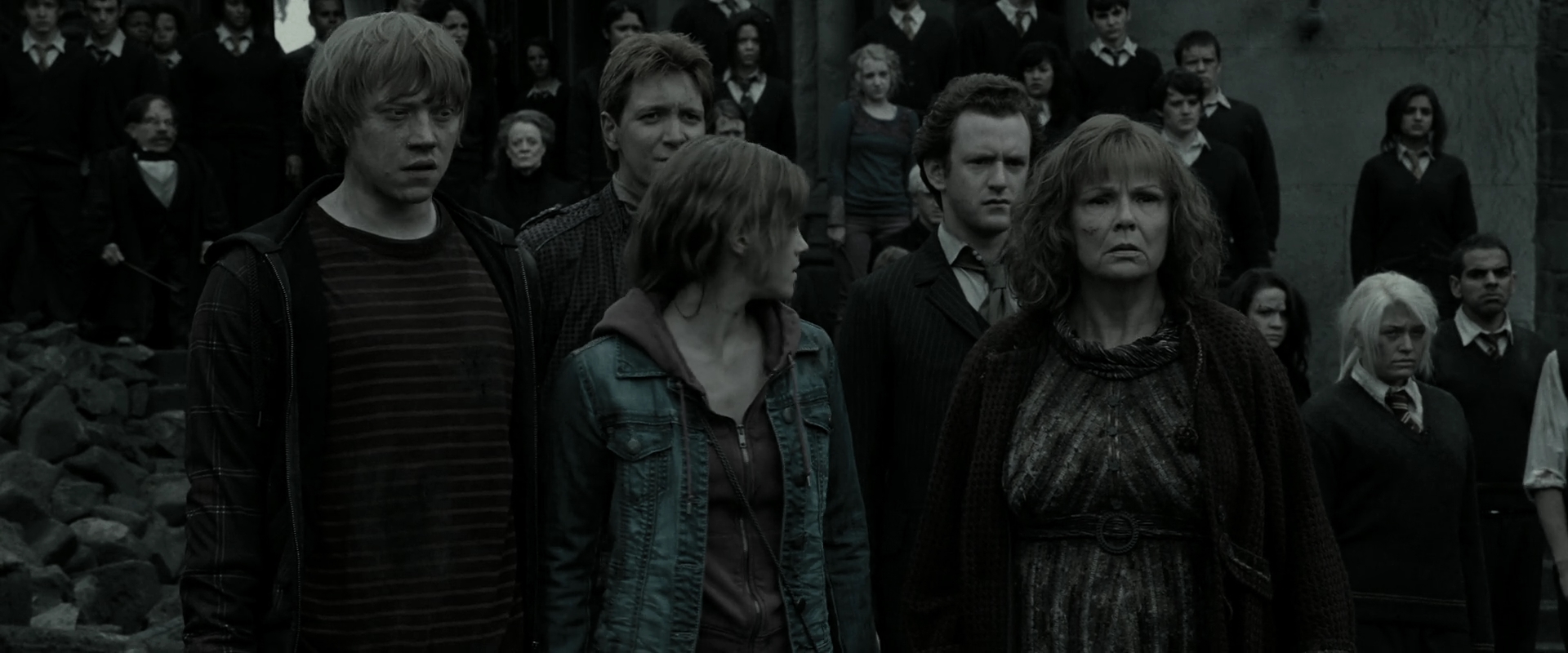 EmmaWatsonFan_dot_nl-HarryPotterAndTheDeathlyHallowsPart2-5829.jpg EmmaWatsonFan_dot_nl-HarryPotterAndTheDeathlyHallowsPart2-5829.jpg