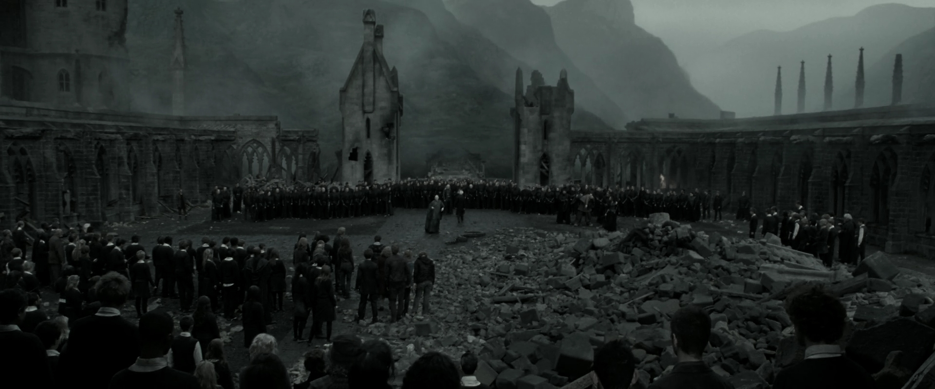 EmmaWatsonFan_dot_nl-HarryPotterAndTheDeathlyHallowsPart2-5868.jpg EmmaWatsonFan_dot_nl-HarryPotterAndTheDeathlyHallowsPart2-5868.jpg