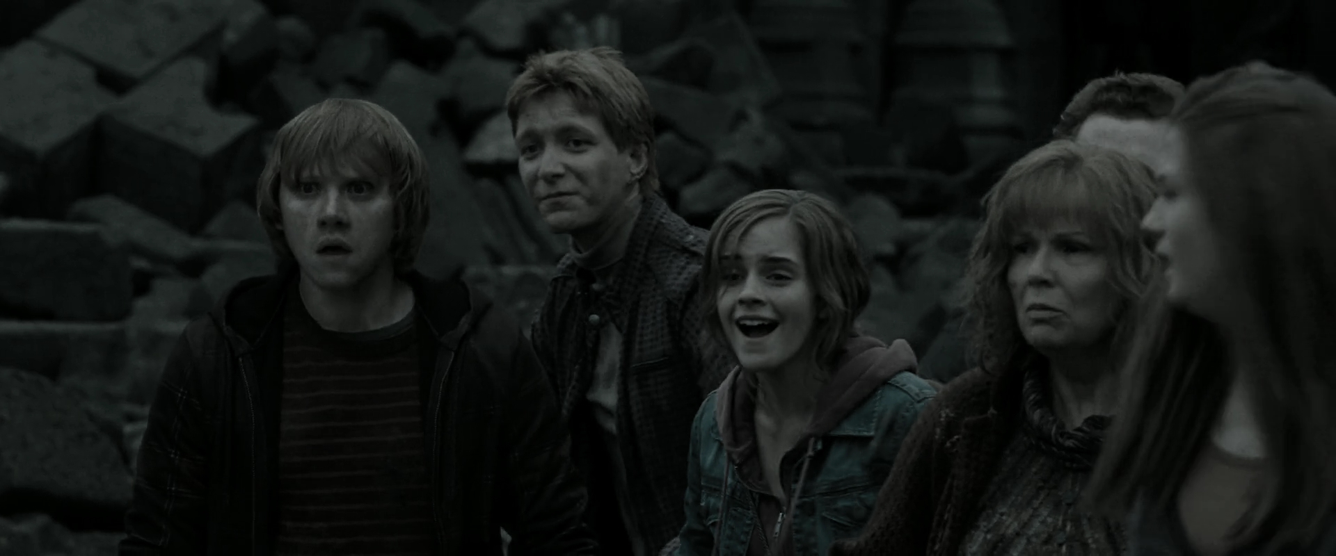 EmmaWatsonFan_dot_nl-HarryPotterAndTheDeathlyHallowsPart2-5978.jpg EmmaWatsonFan_dot_nl-HarryPotterAndTheDeathlyHallowsPart2-5978.jpg