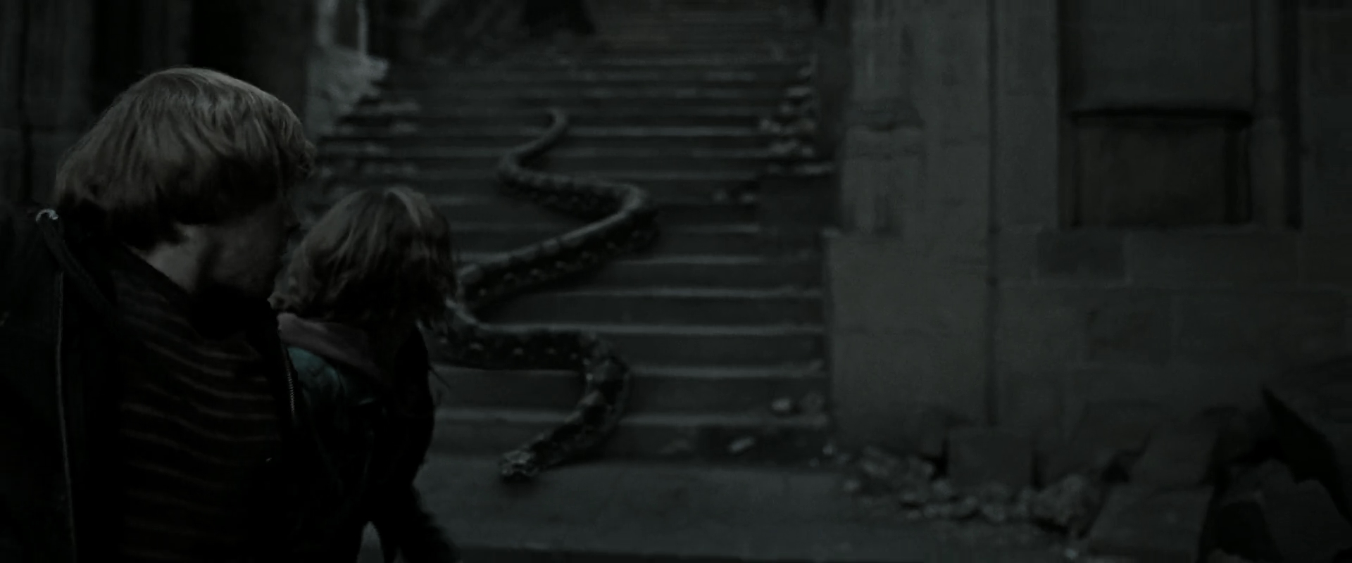 EmmaWatsonFan_dot_nl-HarryPotterAndTheDeathlyHallowsPart2-6304.jpg EmmaWatsonFan_dot_nl-HarryPotterAndTheDeathlyHallowsPart2-6304.jpg