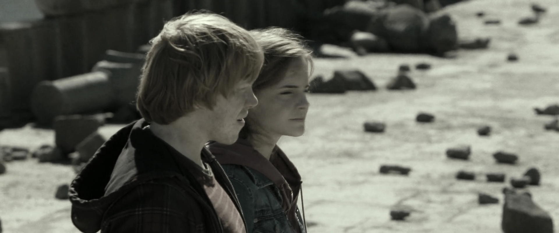 EmmaWatsonFan_dot_nl-HarryPotterAndTheDeathlyHallowsPart2-6584.jpg