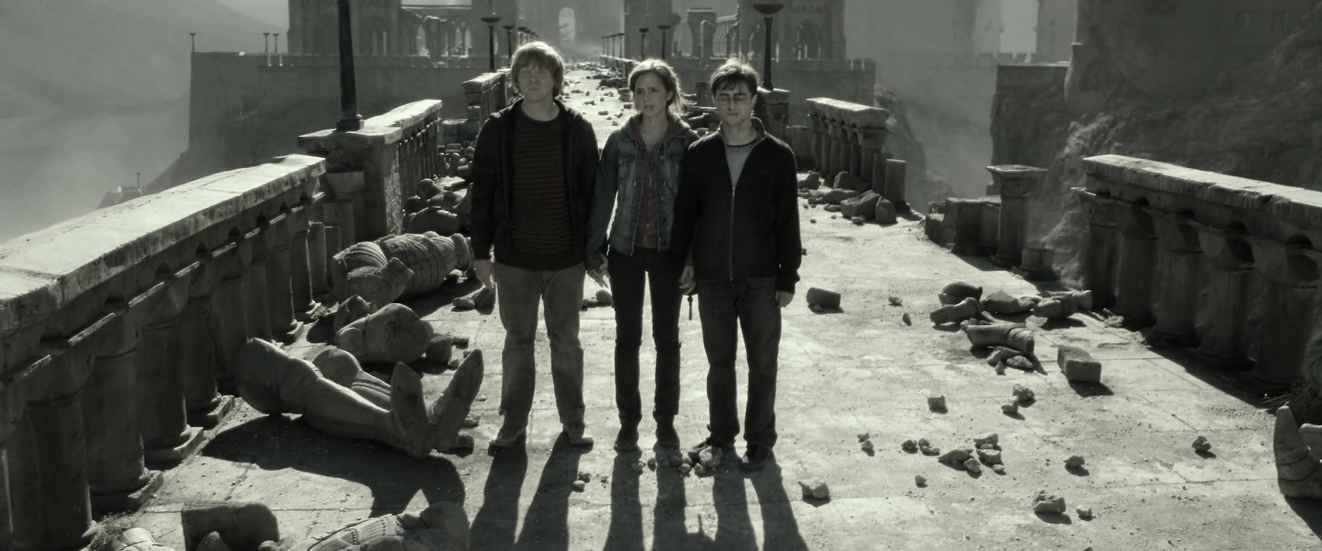 EmmaWatsonFan_dot_nl-HarryPotterAndTheDeathlyHallowsPart2-6624.jpg EmmaWatsonFan_dot_nl-HarryPotterAndTheDeathlyHallowsPart2-6624.jpg