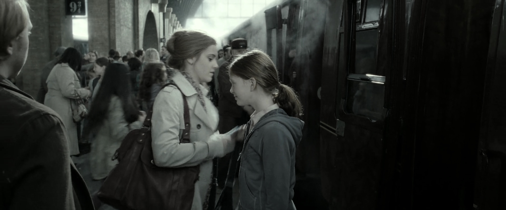 EmmaWatsonFan_dot_nl-HarryPotterAndTheDeathlyHallowsPart2-6730.jpg EmmaWatsonFan_dot_nl-HarryPotterAndTheDeathlyHallowsPart2-6730.jpg