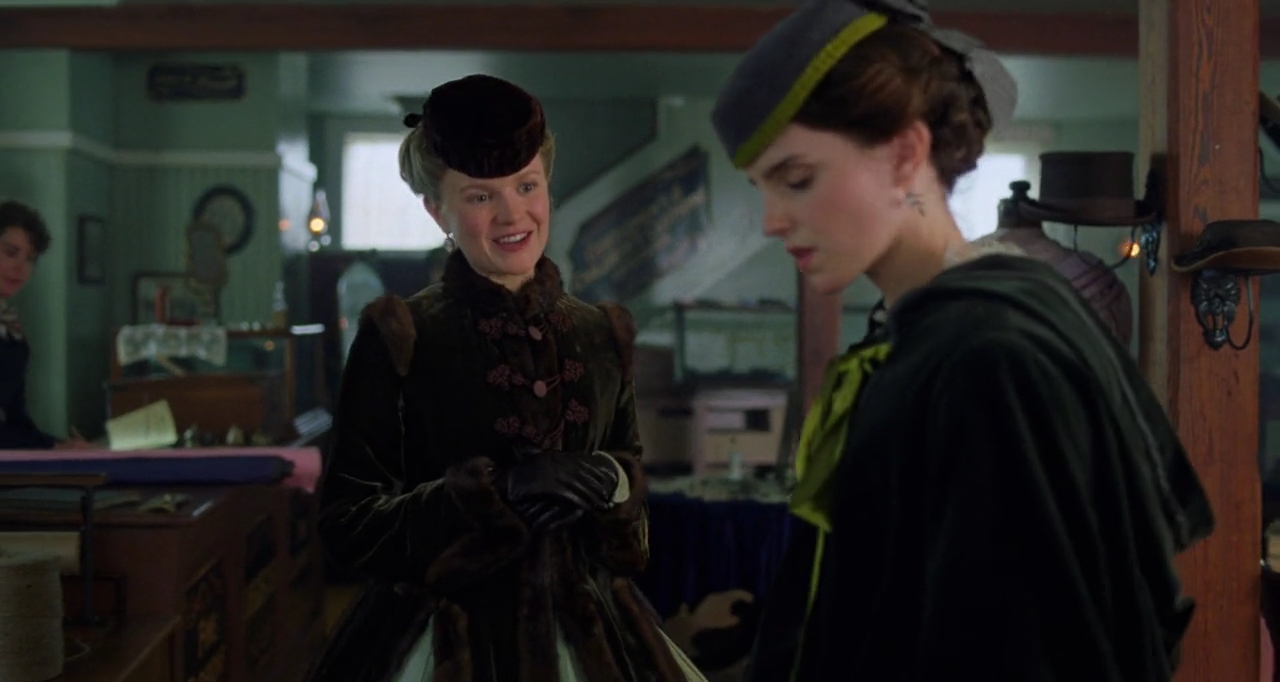 EmmaWatsonFan-dot-nl_LittleWoman0524.jpg