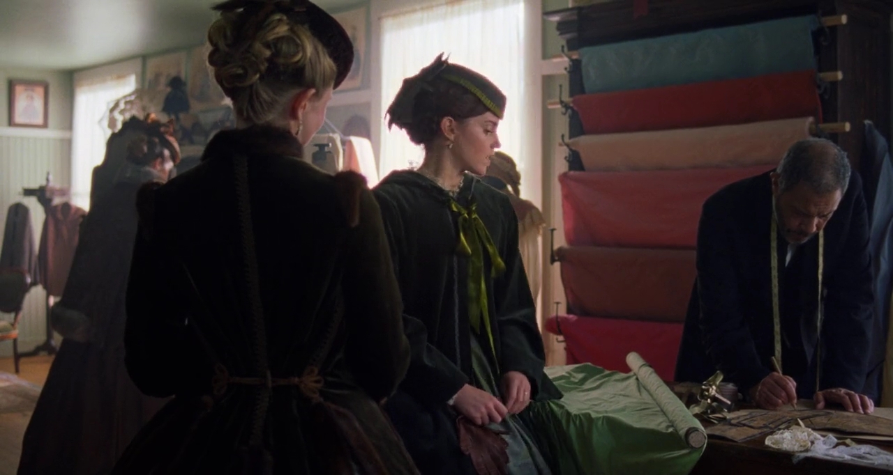 EmmaWatsonFan-dot-nl_LittleWoman0527.jpg