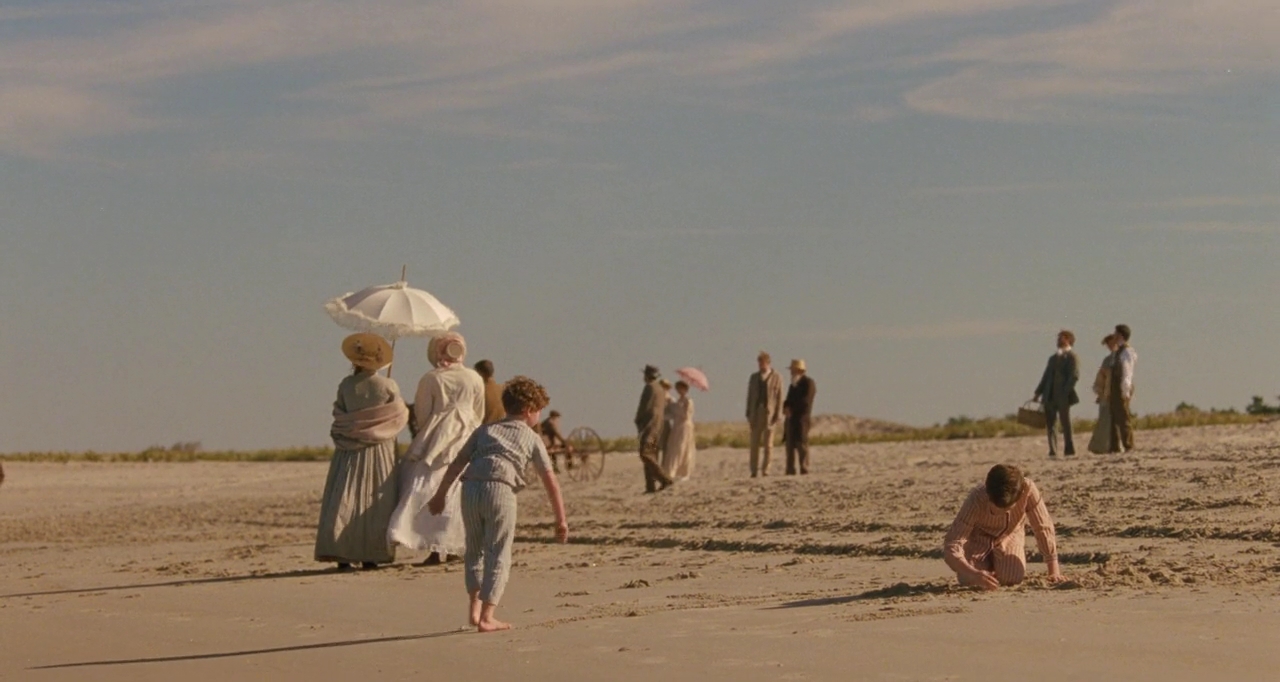 EmmaWatsonFan-dot-nl_LittleWoman4126.jpg